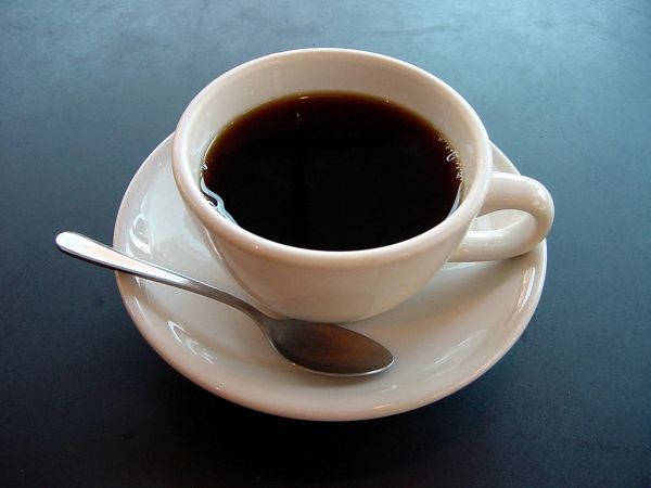 El café puede ser más saludable para usted gracias piensa: reduce los riesgos de cáncer de hígado