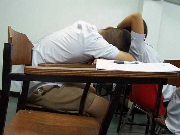 Estudiantes Sleepy
