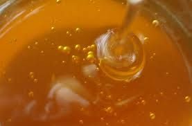 Beneficios para la salud de la miel: lo que la investigación dice sobre su potencia para prevenir el cáncer, el tratamiento de la úlcera y combatir los microbios