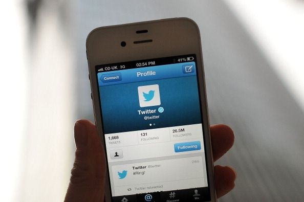 ¿Está de twitter tomando la iniciativa contra el abuso en línea con la política de actualización?