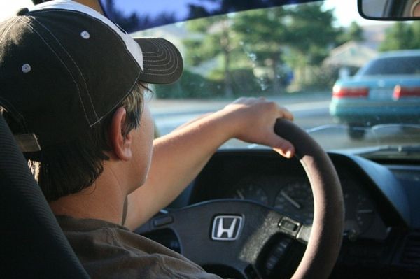 Adolescentes Nc unen a un programa de seguridad en la conducción