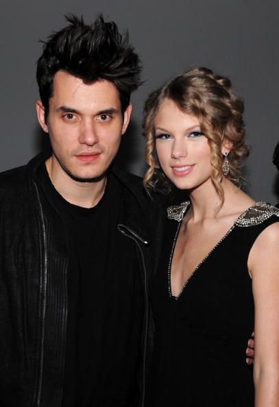 Taylor Swift y John Mayer en el lanzamiento de VEVO