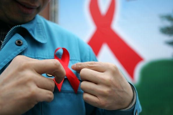 Equipo descubre proteína que mata prácticamente todas las cepas de VIH