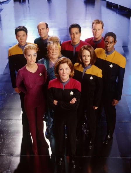 Miembros elenco de la Paramount Network Unidas`s Sci Fi Television Series Star Trek: Voyage