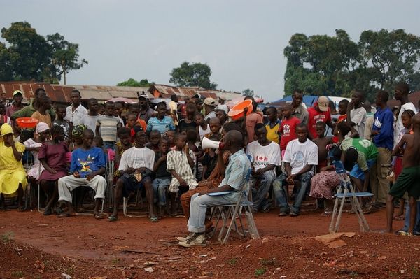 Teatro de la comunidad en la milla 91, Sierra Leona