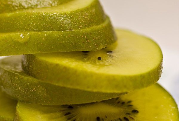 beneficios de la fruta de kiwi