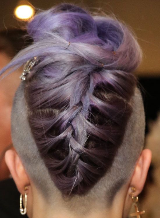 Revés-triangular-púrpura-Braid-con--extremos plegados