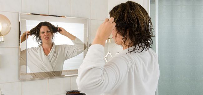 7 Consejos fáciles para proteger tu cabello de la humedad
