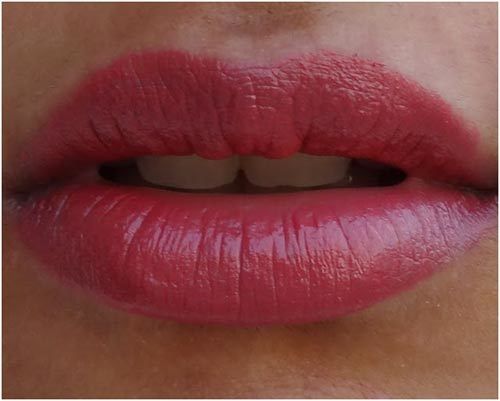color de lápiz de labios Maybelline sensacional