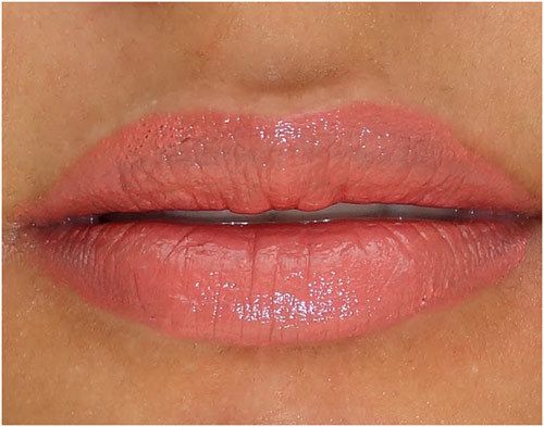 nyx lipstick Frappuccino muestra