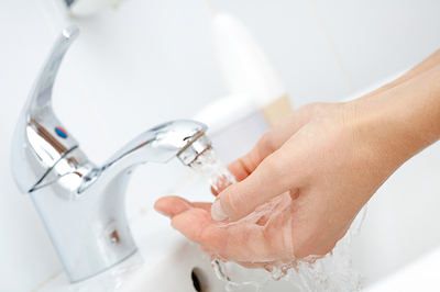 lavar bien las manos