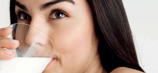 Cómo bajar de peso mediante la reducción de los productos lácteos y frutos secos