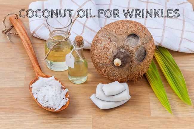 Cómo utilizar aceite de coco para las arrugas (13 métodos)