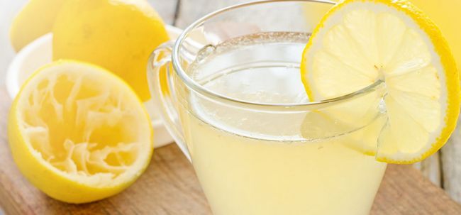 ¿Es el jugo de limón un remedio eficaz para el estreñimiento?