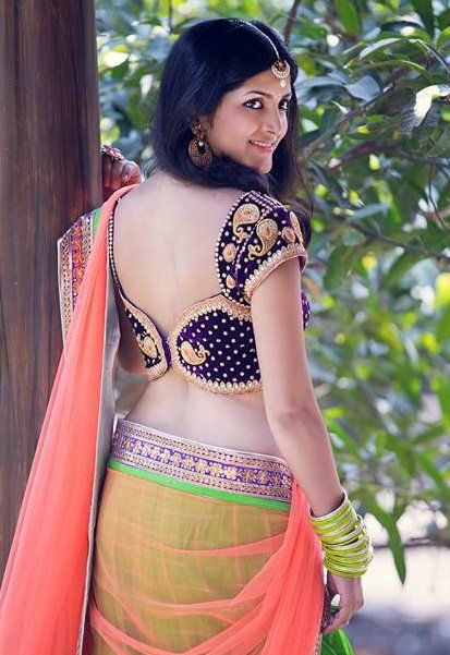 Últimos diseños blusa para saris medio