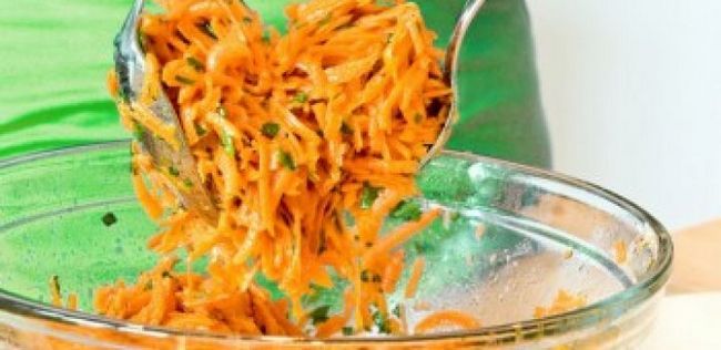 10 Beneficios para la salud de las zanahorias + sabrosa receta de ensalada de zanahoria rallada