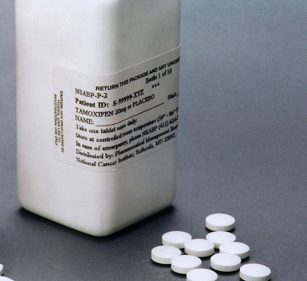 Prevención: Tamoxifeno y Raloxifeno