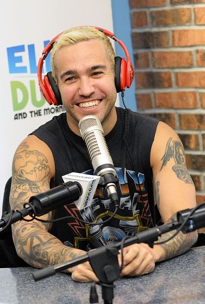 Pete Wentz en el & # 034-Elvis Duran Z100 Morning Show 