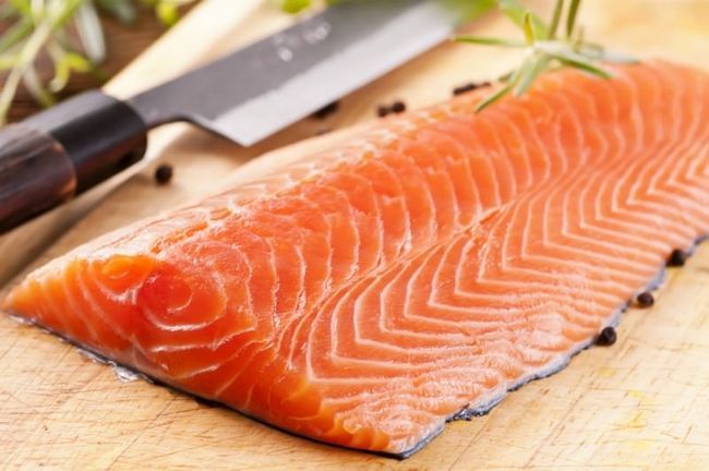 Comer salmón salvaje a quemar grasa rápido
