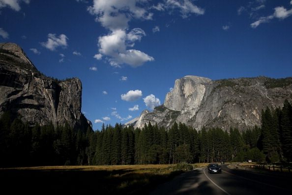 Parque Nacional de Yosemite permanece abierto continúa Lamer incendio ...
