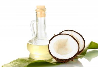 El aceite de coco se beneficia para la pérdida de peso del pelo de la piel