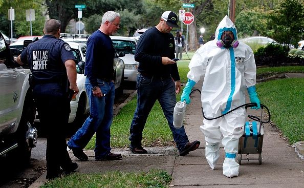 Cuidado de la Salud Trabajador En Dallas Pruebas positivas de Ébola Virus