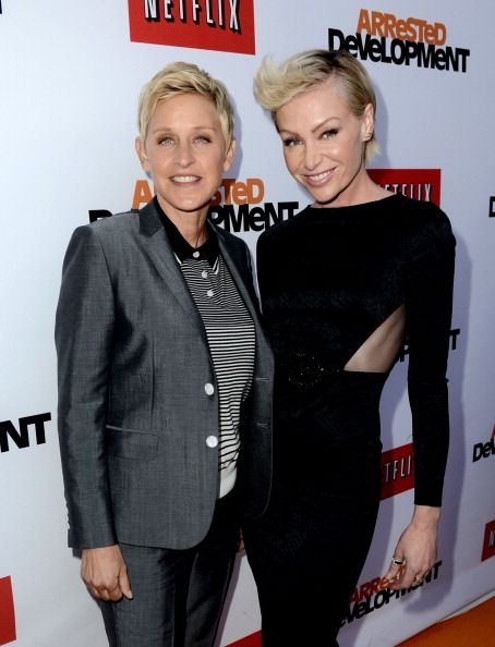Ellen DeGeneres y Portia de Rossi en la premier de Los Ángeles de Netflix`s "-Arrested Development."