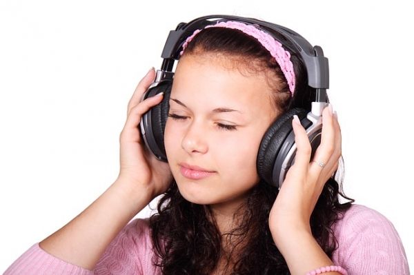 Sentirse bien la música ayuda a los que sufren dolor de espalda crónico