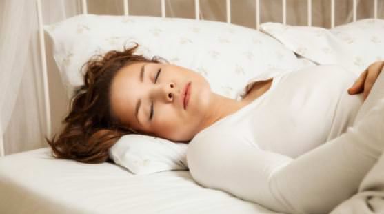 Los remedios caseros para conciliar el sueño (tener un mejor sueño)