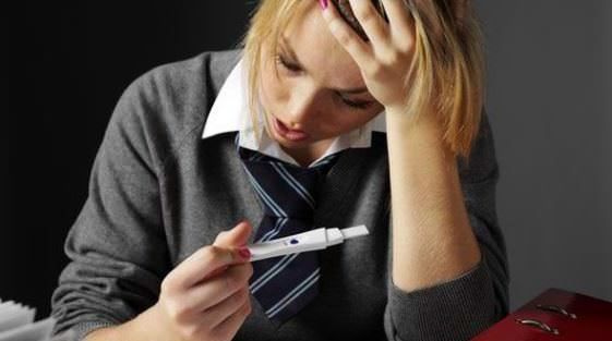 Cómo evitar un embarazo en la adolescencia es natural o píldoras