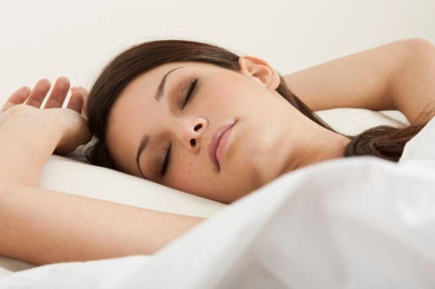 ¿Cómo conciliar el sueño rápido (rápido y al instante)