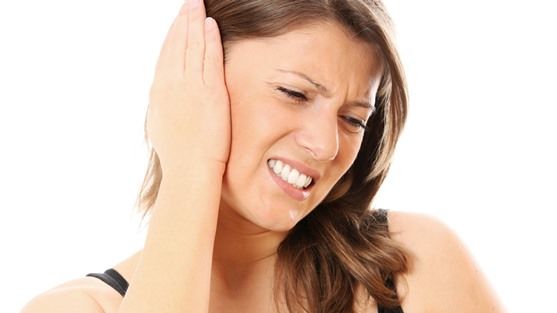 ¿Cómo deshacerse de un dolor de oído rápido y de forma natural?