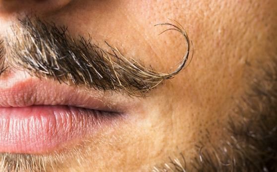 ¿Cómo hacer crecer el cabello o la barba vello facial? (Para los hombres)