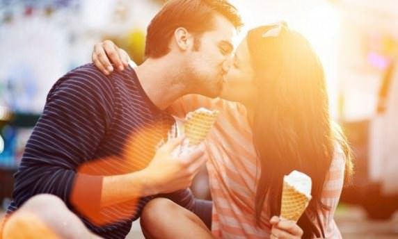 Cómo besar a una chica sin problemas por Primera Vez Sin Rechazo