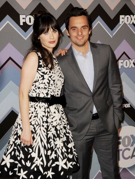 Zooey Deschanel y Jake Johnson en FOX partido All-star