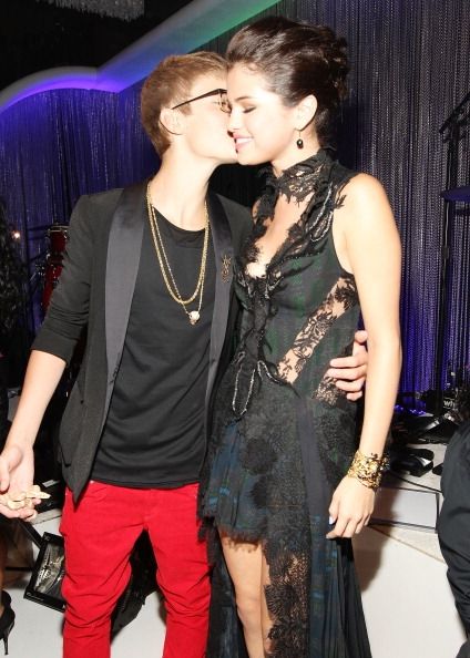 Selena Gomez y Justin Bieber en los Premios MTV