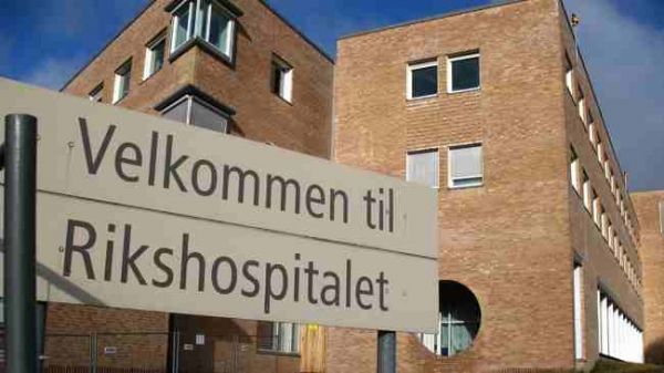 El Hospital Universitario de Oslo tenía la última dosis de zmapp enviado desde Canadá a tratar a una mujer noruega infectado con el virus del Ébola.