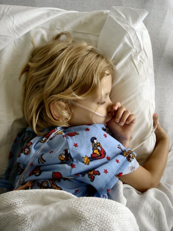 Enterovirus 68 tienen síntomas similares a los del resfriado común, pero los niños con problemas respiratorios existentes podría sufrir de síntomas más graves.