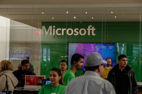 Tienda de Microsoft en el Uno del Torneo de juegos Xbox en Toronto, Canadá.