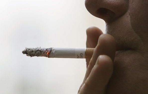Fumar mata uno de cada tres jóvenes chinos a menos que más de ellos a dejar de fumar.