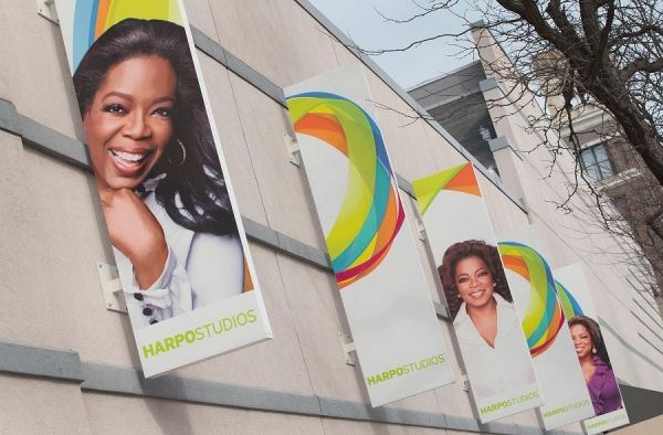 Oprah Moviendo Su Harpo Estudios Out Of Chicago