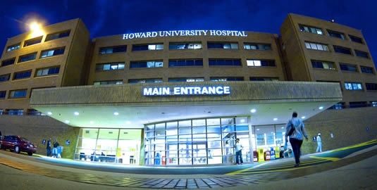 Un paciente con síntomas de Ebola-como se encuentra detenido en aislamiento en el Hospital de la Universidad de Howard en Washington, DC.