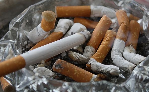 Smokefree.gov enumera los cinco pasos para su día dejar de fumar