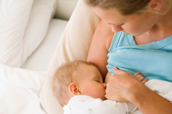 Estudios revelan cómo la lactancia materna reduce el riesgo de depresión