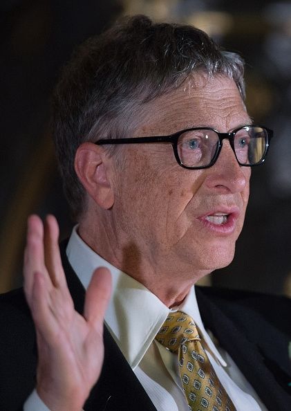 Bill Gates da una conferencia de la ayuda internacional