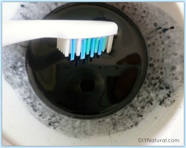 Cómo blanquear los dientes naturalmente en casa 1
