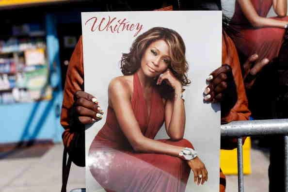 Whitney Houston enterrado en Newark.