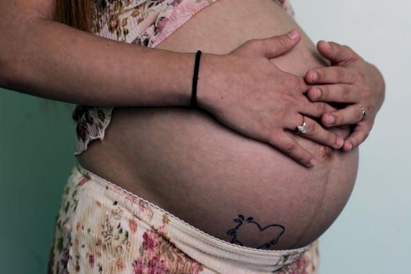 Años de edad bebé de piedra que se encuentra en la mujer Chile