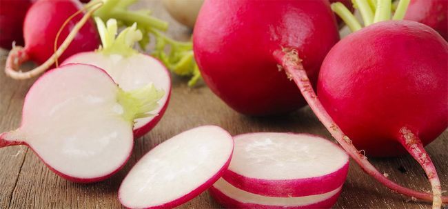 10 Beneficios para la salud asombrosos de rábano rojo