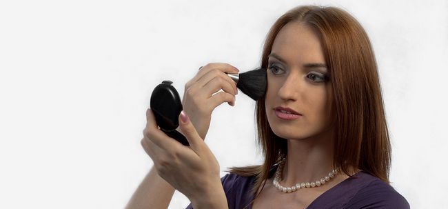 10 simples autoayuda Consejos de maquillaje para A Perfect Makeover